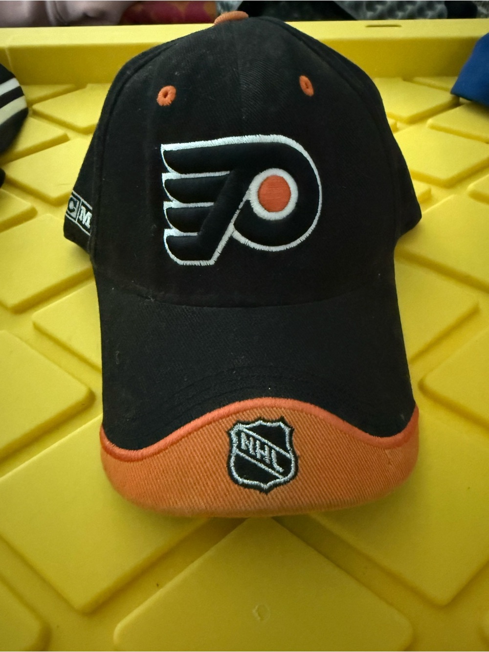 NHL Black and Orange Philadelphia Flyers Logo Cap